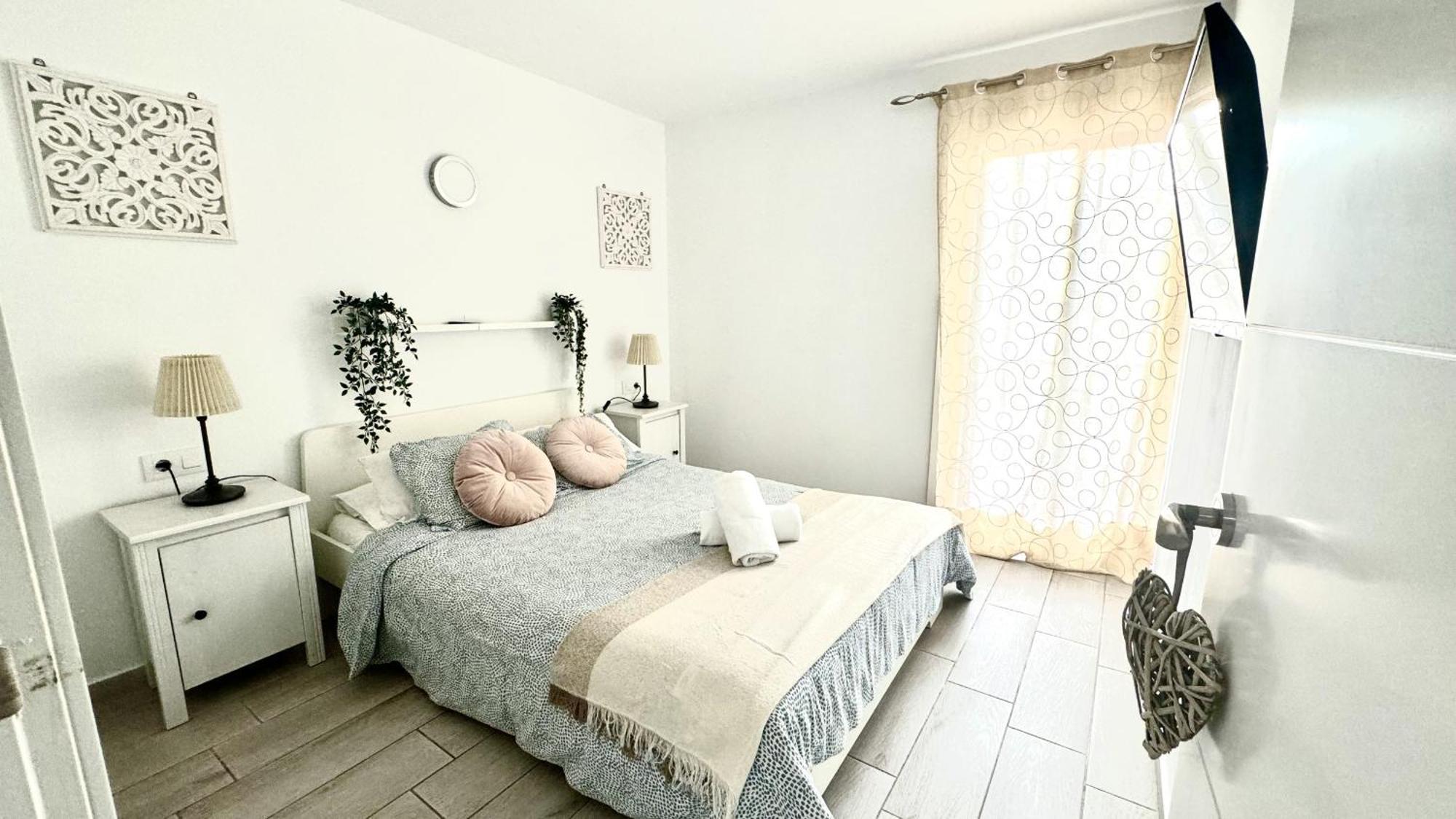 Sur Y Sol Junto Al Mar By Deihu Experiences Appartement Los Cristianos  Buitenkant foto