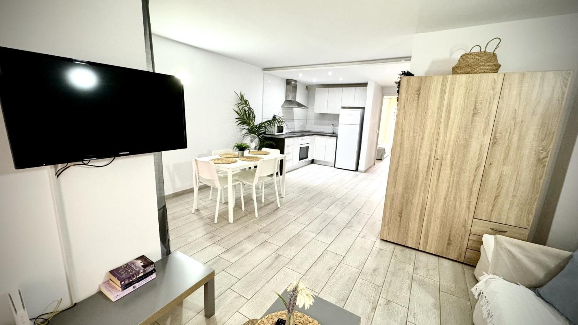 Sur Y Sol Junto Al Mar By Deihu Experiences Appartement Los Cristianos  Buitenkant foto